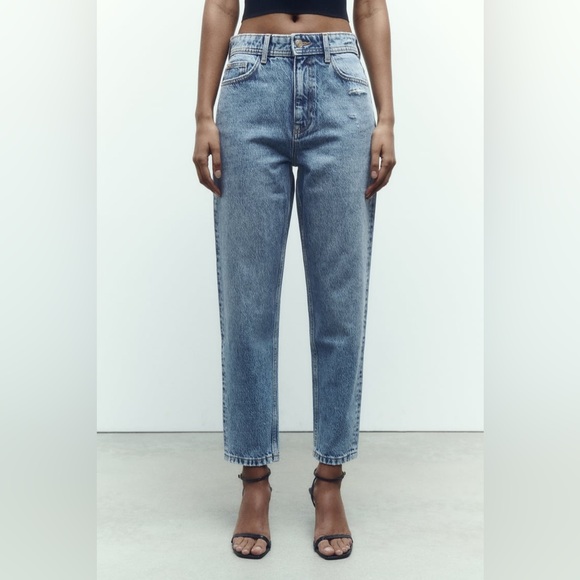 ZARA | High-Rise Mom Jeans - Picture 2 of 7